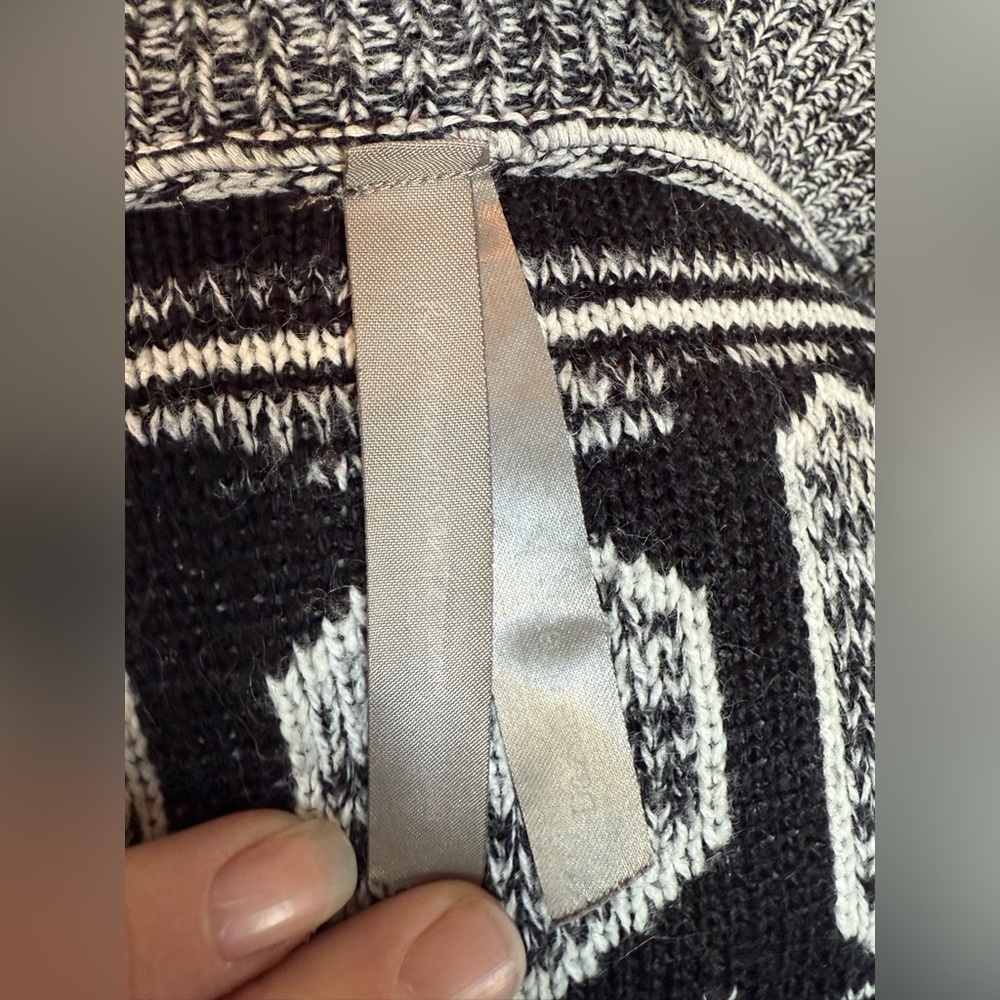 Size 3X Cozy Gray and Black Knit Cardigan from Pennington’s - Picture 5 of 6